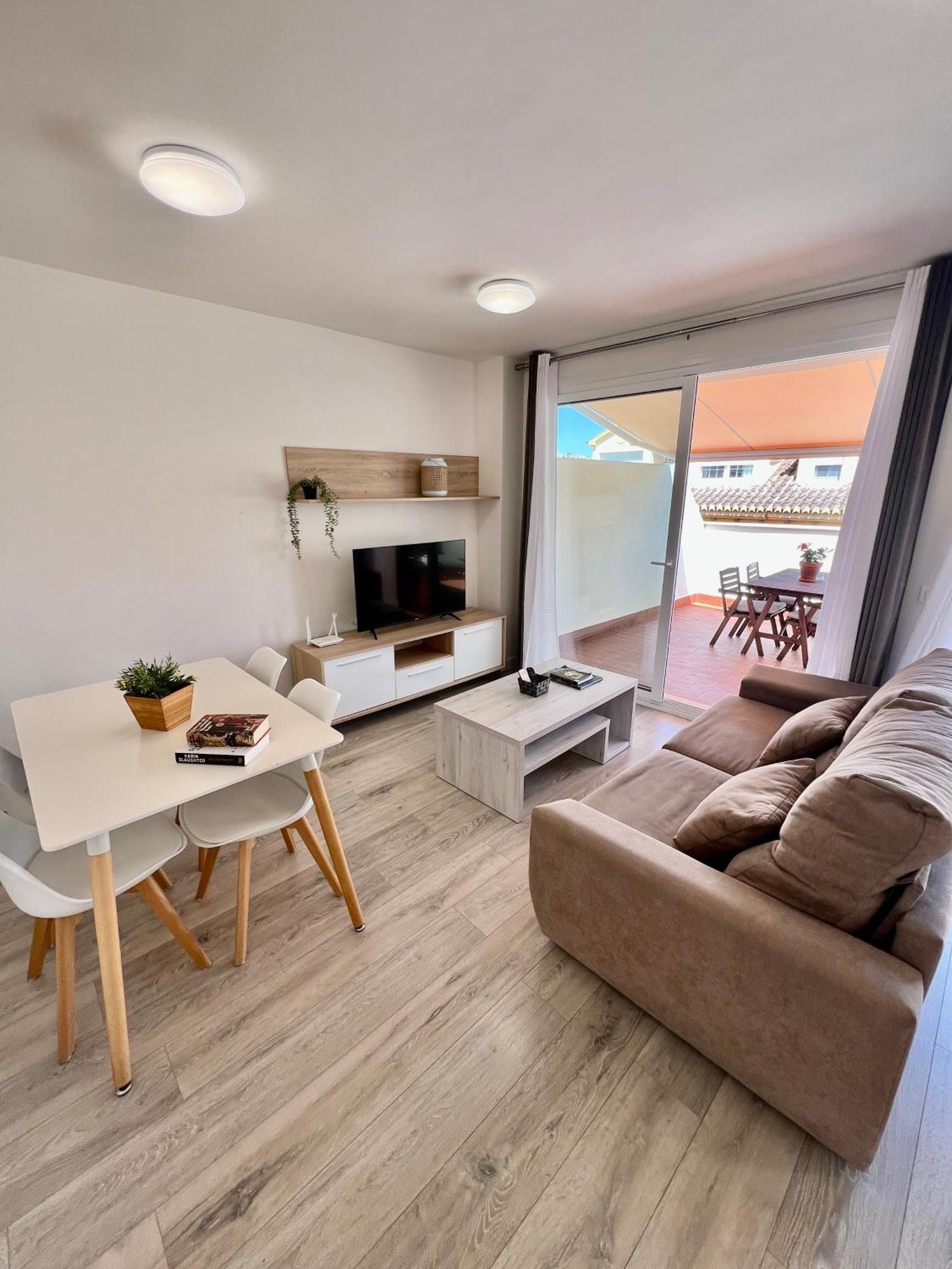 Apartamentos Rincon Del Mar Torre Del Mar Kültér fotó