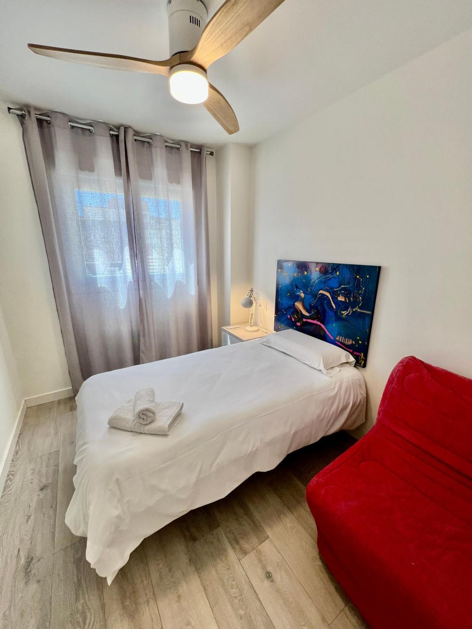 Apartamentos Rincon Del Mar Torre Del Mar Kültér fotó